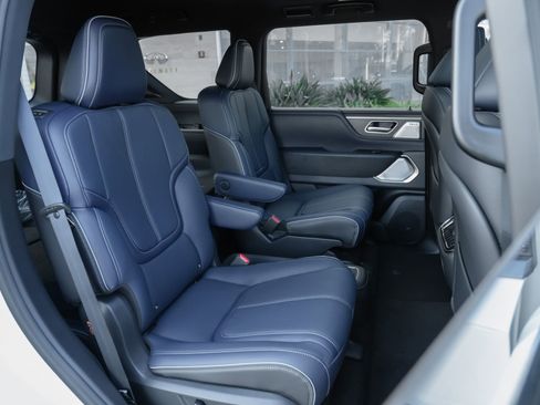 New 2026 INFINITI QX80 4WD w/ Sport Exterior Package image 30