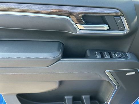 Certified 2025 Chevrolet Silverado 1500 RST image 42