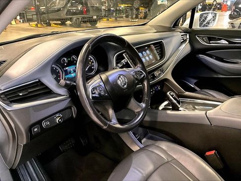 Used 2018 Buick Enclave Essence AWD/4WD image 8