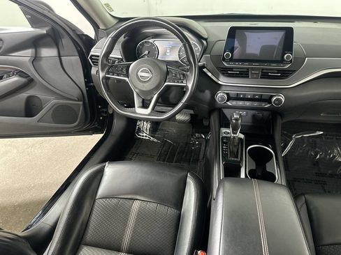 Used 2023 Nissan Altima 2.5 SR FWD image 19
