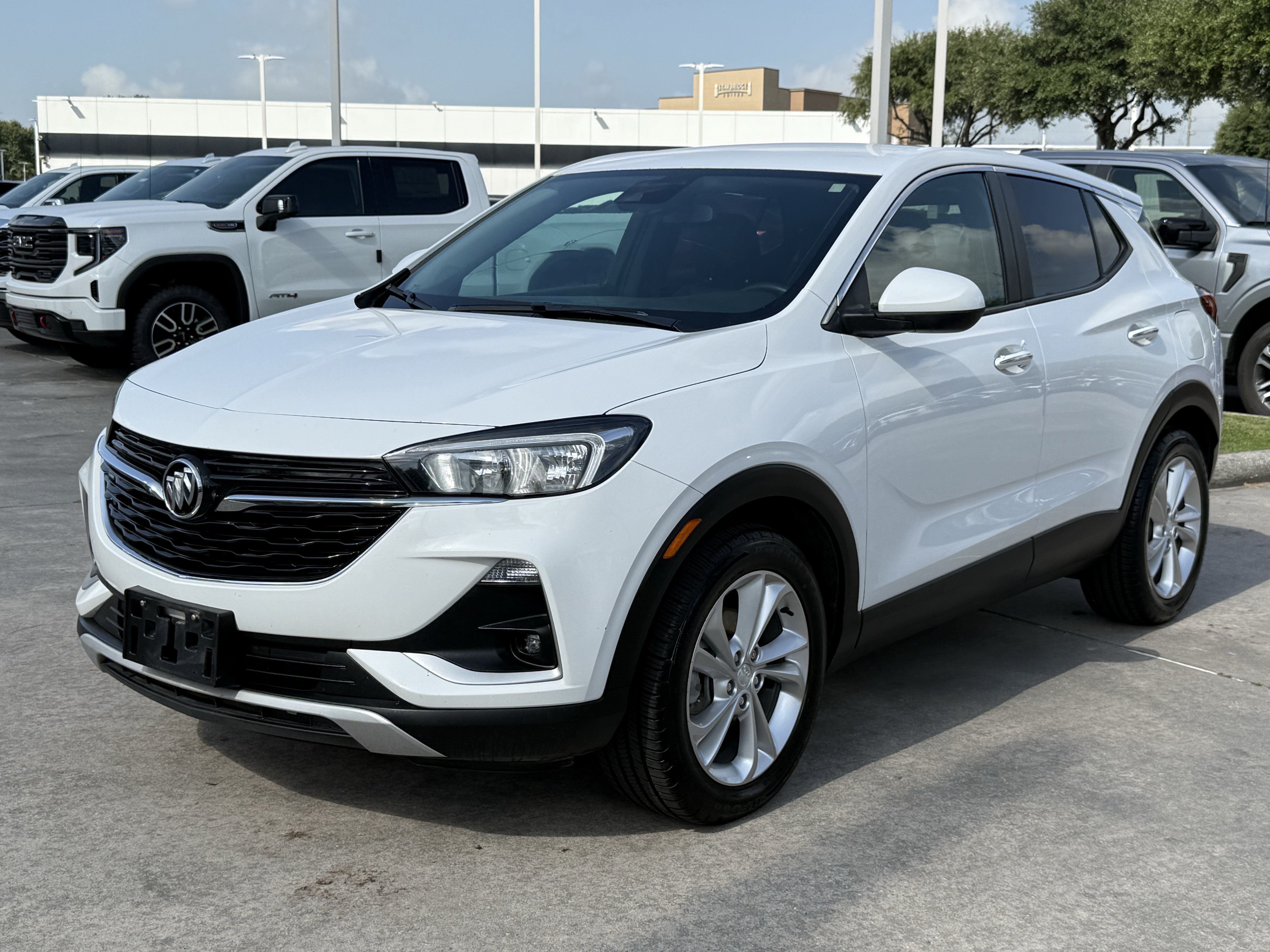 Used 2023 Buick Encore GX Preferred FWD image 9