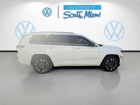 Used 2023 Jeep Grand Cherokee L Overland image 8