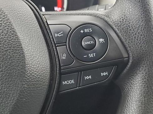 Used 2023 Toyota RAV4 XLE AWD/4WD image 18