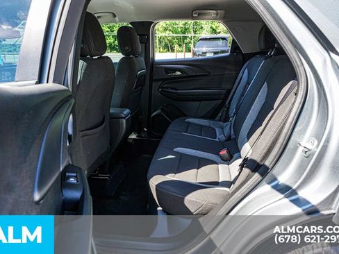 Used 2025 Chevrolet TrailBlazer LT FWD image 20
