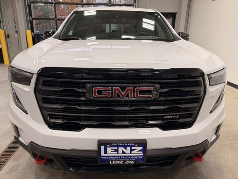 Used 2024 GMC Acadia AT4 image 3