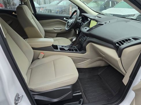 Used 2018 Ford Escape SE w/ SE Sync 3 Package image 31