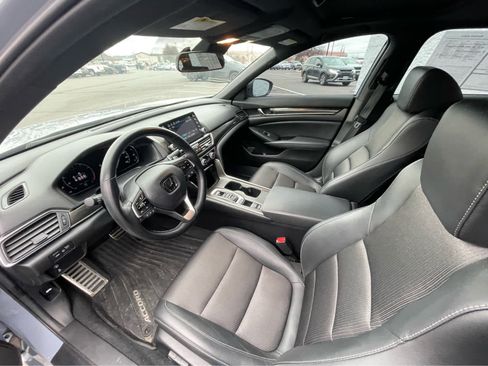 Used 2021 Honda Accord Sport image 2