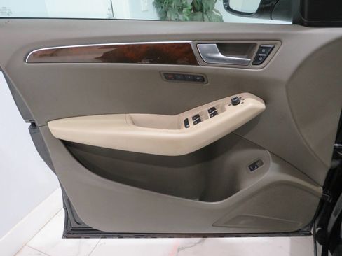 Used 2012 Audi Q5 2.0T Premium Plus image 22