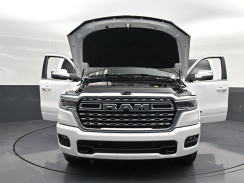 Used 2025 RAM 1500 Limited AWD/4WD image 31