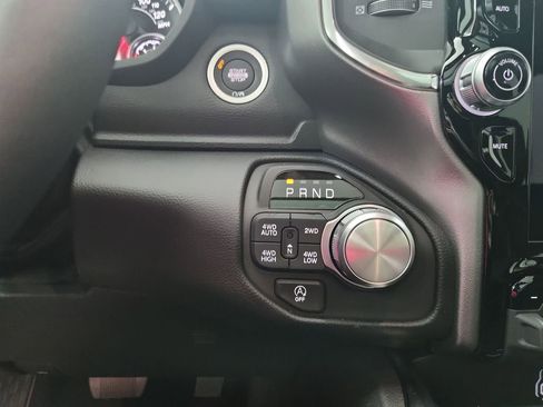 New 2026 RAM 1500 Laramie AWD/4WD image 27