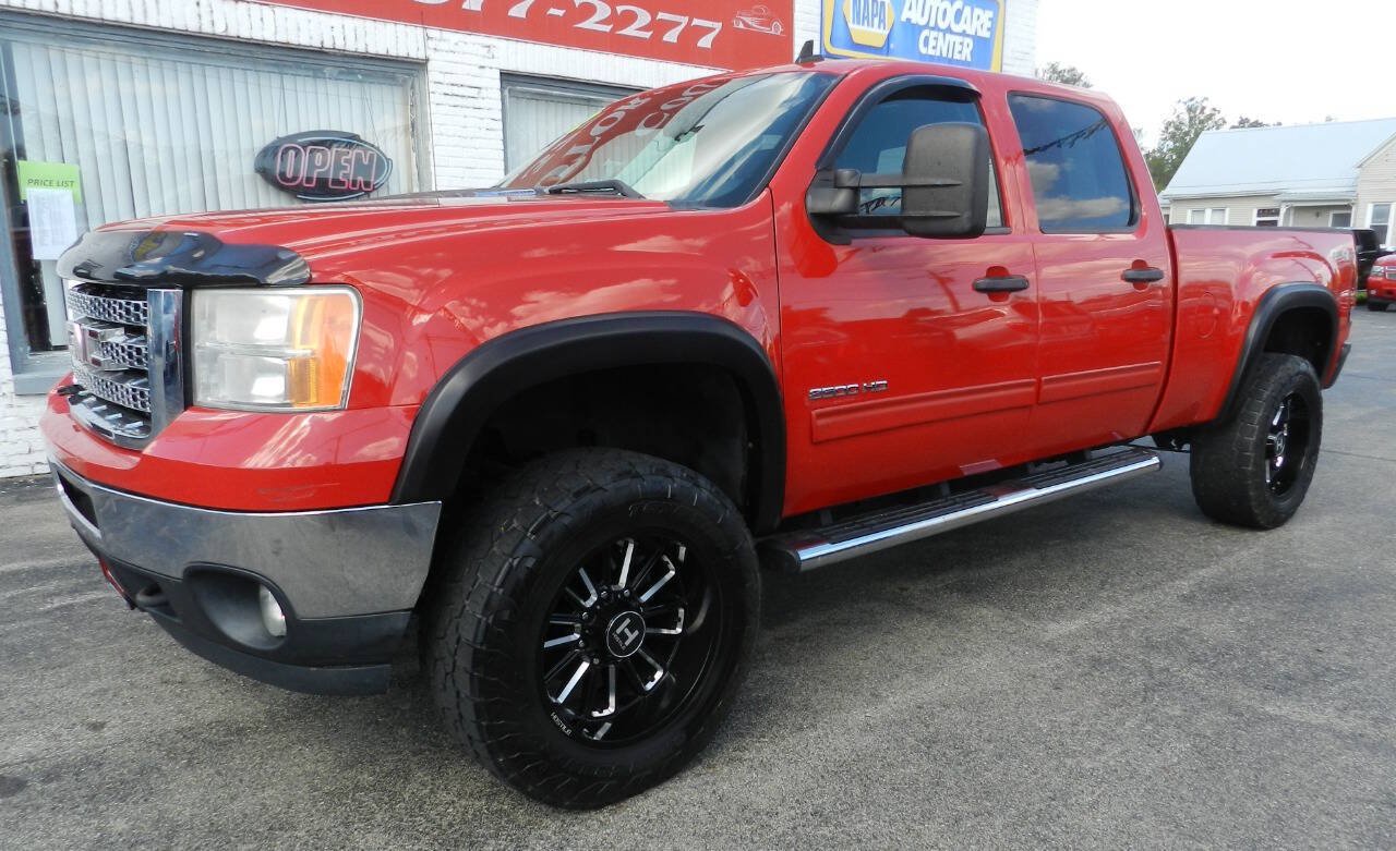 Used 2012 GMC Sierra 2500 SLE w/ SLE Preferred Package AWD/4WD image 3