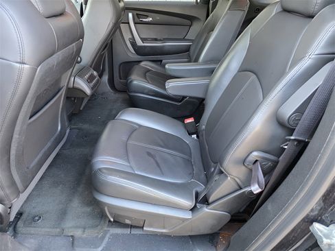 Used 2012 GMC Acadia SLT image 17