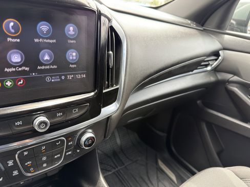 Used 2023 Chevrolet Traverse LT FWD image 37