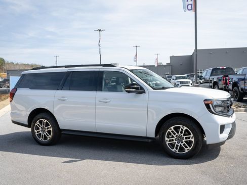 New 2026 Ford Expedition Max Active AWD/4WD image 12