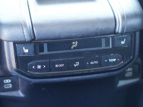 Used 2024 Toyota Grand Highlander Limited image 36