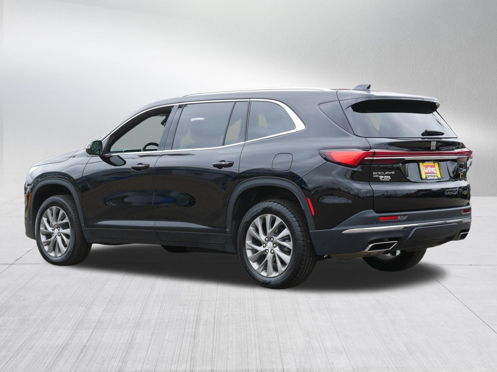 Used 2026 Buick Enclave Preferred AWD/4WD image 5