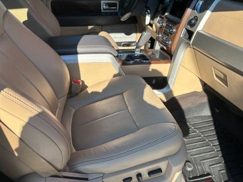 Used 2014 Ford F150 Lariat w/ Lariat Chrome Package image 12