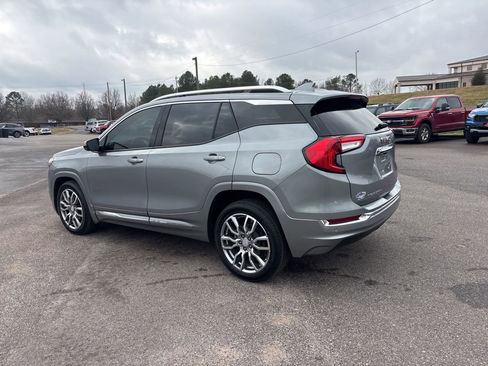 Used 2024 GMC Terrain Denali w/ Denali Premium Package image 4