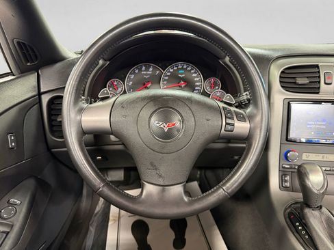 Used 2007 Chevrolet Corvette Convertible w/ Preferred Equipment Group RWD image 19