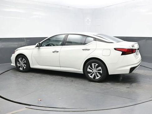 Used 2021 Nissan Altima 2.5 S image 4