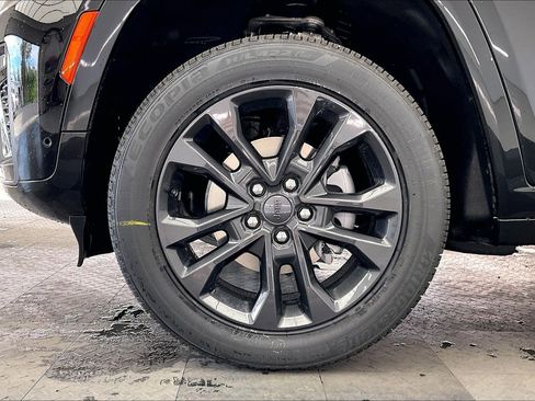 New 2026 Jeep Grand Cherokee Limited image 14