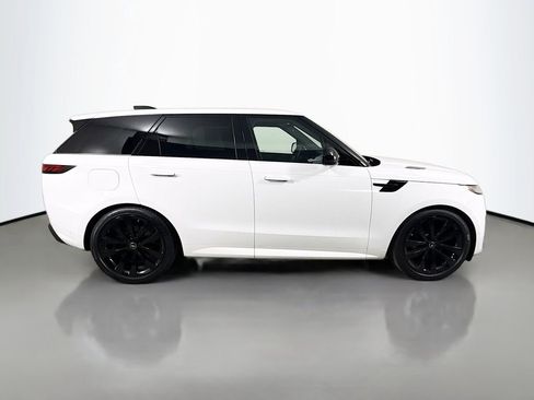 Certified 2025 Land Rover Range Rover Sport Dynamic SE AWD/4WD image 4