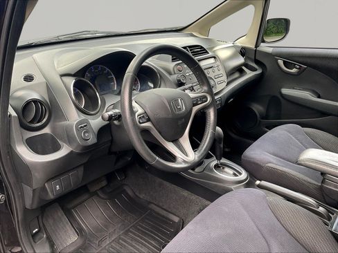 Used 2013 Honda Fit Sport image 17