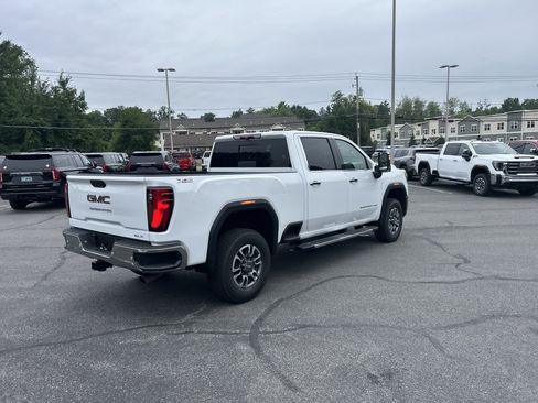New 2026 GMC Sierra 2500 SLT w/ SLT Premium Package AWD/4WD image 15