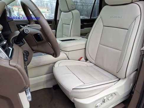 Used 2023 GMC Yukon Denali w/ Max Trailering Package image 15