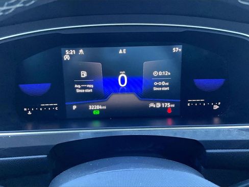 Used 2022 Volkswagen Tiguan SE image 20