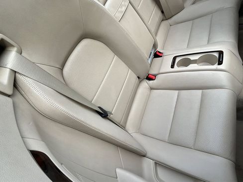 Used 2014 Mercedes-Benz E 350 Cabriolet image 16