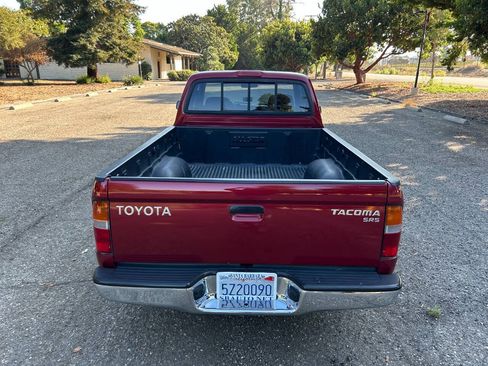 Used 1999 Toyota Tacoma 2WD Xtracab image 17