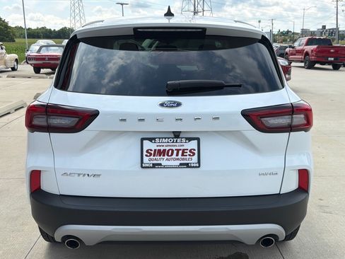 Used 2025 Ford Escape Active AWD/4WD image 7