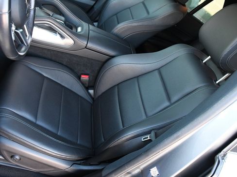 Used 2020 Mercedes-Benz GLE 350 4MATIC w/ 3rd Row Seat Package image 19