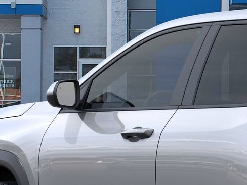New 2027 Chevrolet Equinox LT FWD image 13