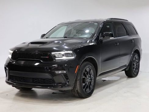 Used 2023 Dodge Durango GT image 3