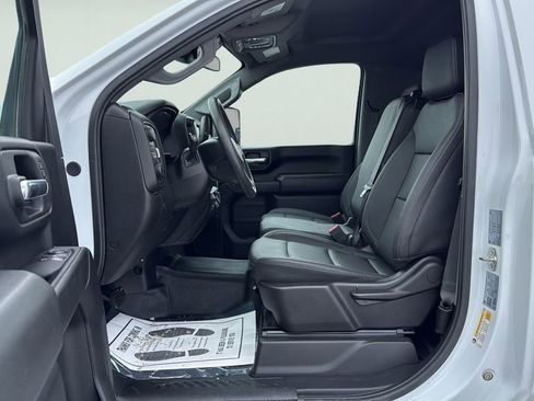 Used 2025 Chevrolet Silverado 2500 W/T w/ WT Convenience Package image 17