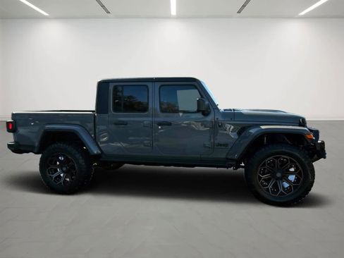 Used 2023 Jeep Gladiator Sport image 6