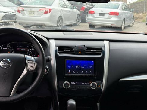 Used 2014 Nissan Altima 2.5 SV image 14