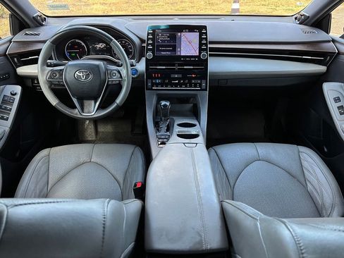 Used 2020 Toyota Avalon Limited w/ Advanced Safety Package FWD image 8