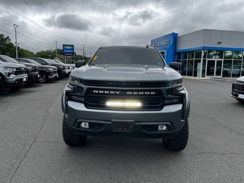 Used 2020 Chevrolet Silverado 1500 RST AWD/4WD image 3