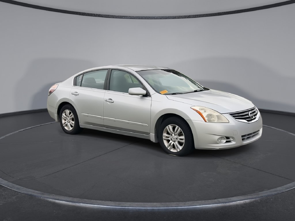 Used 2012 Nissan Altima 2.5 S w/ Convenience Pkg FWD image 2