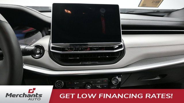 Used 2025 Jeep Compass Limited AWD/4WD image 21