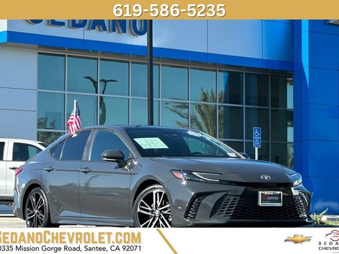 Used 2025 Toyota Camry XSE FWD image 1
