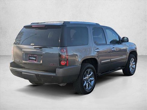 Used 2014 GMC Yukon Denali image 5