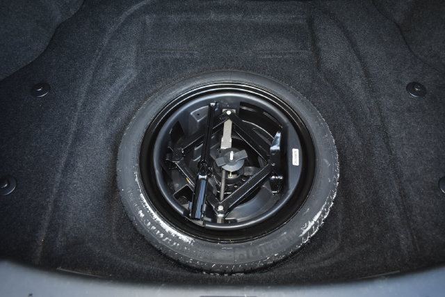 Used 2007 Cadillac DTS Luxury I w/ Sun And Sound Package FWD image 32