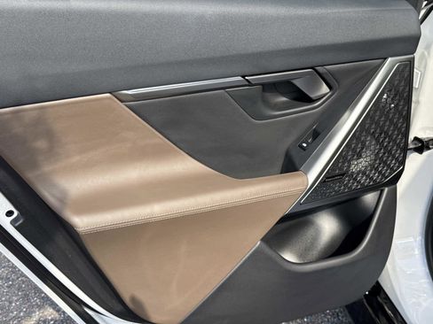 Used 2024 BMW i5 M60 w/ Premium Package image 13