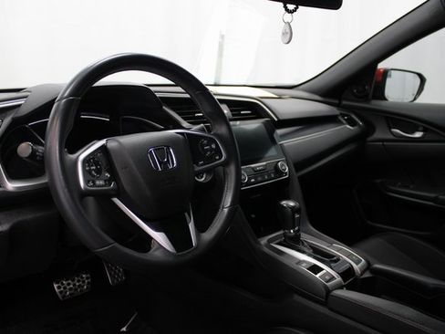Used 2020 Honda Civic Sport image 13