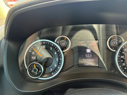 Used 2019 RAM 1500 Tradesman AWD/4WD image 18