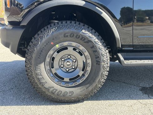 New 2025 Ford Bronco Outer Banks w/ Sasquatch Package image 27